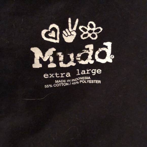 MUDD size  XL black short sleeved top studded V-neck with banded hem - Picture 3 of 7